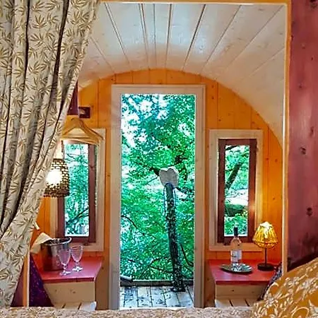 Hotel Les Robinsonades